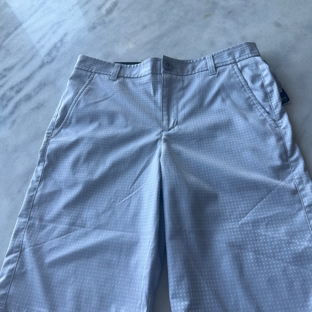 Under Armour golf shorts, light gray with mini white polkadots